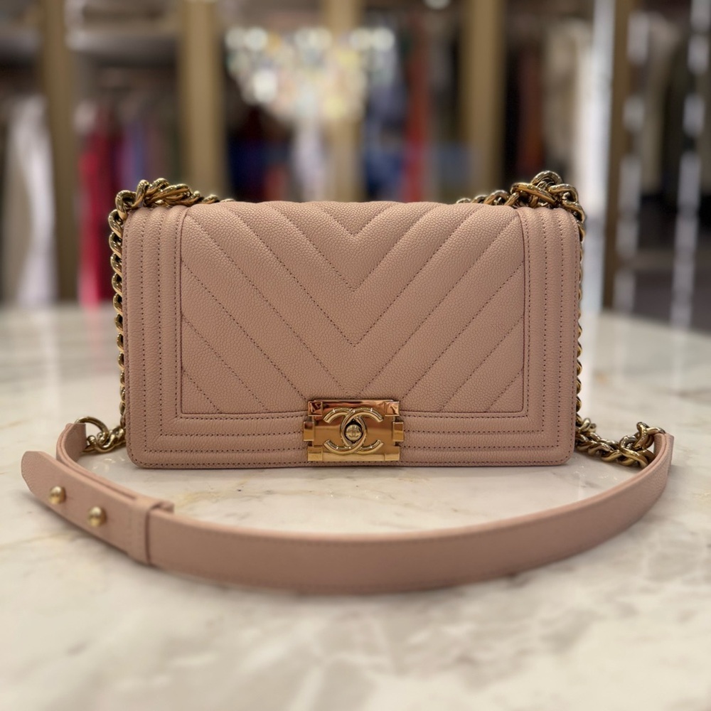 Chanel Chevron Boy Bag in Light Pink Caviar Leather (Medium Size)